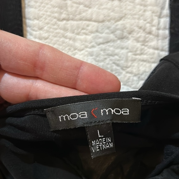 Moa Moa Sheer Rhinestone Blouse. Size Large - Picture 10 of 10